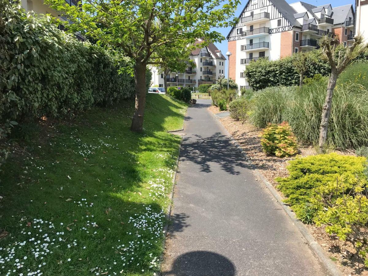 Cabourg Proche Thalasso Екстер'єр фото